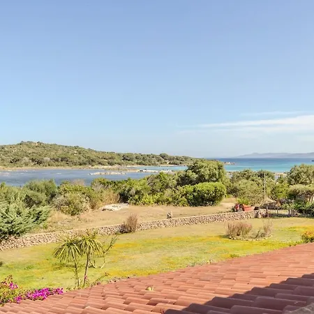 Daire Seafront House Bamba - Sea View And Nature Capo Coda Cavallo